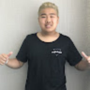 Meet your Posher, Aron